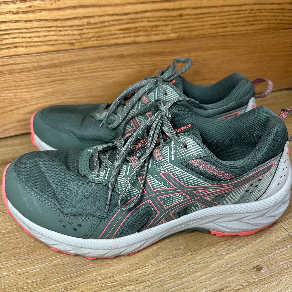 Asics Gel-Venture 9 Womens sz 10 Shoes Green Trail Sneaker Running Gym Workout